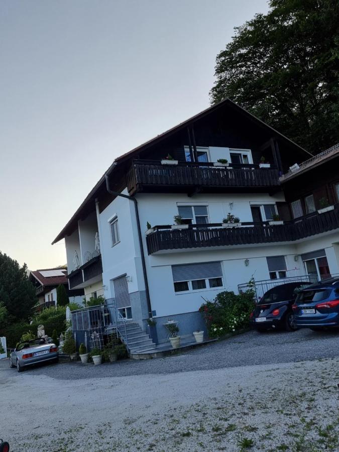 Ferienhaus Burgblick Трефен Екстериор снимка