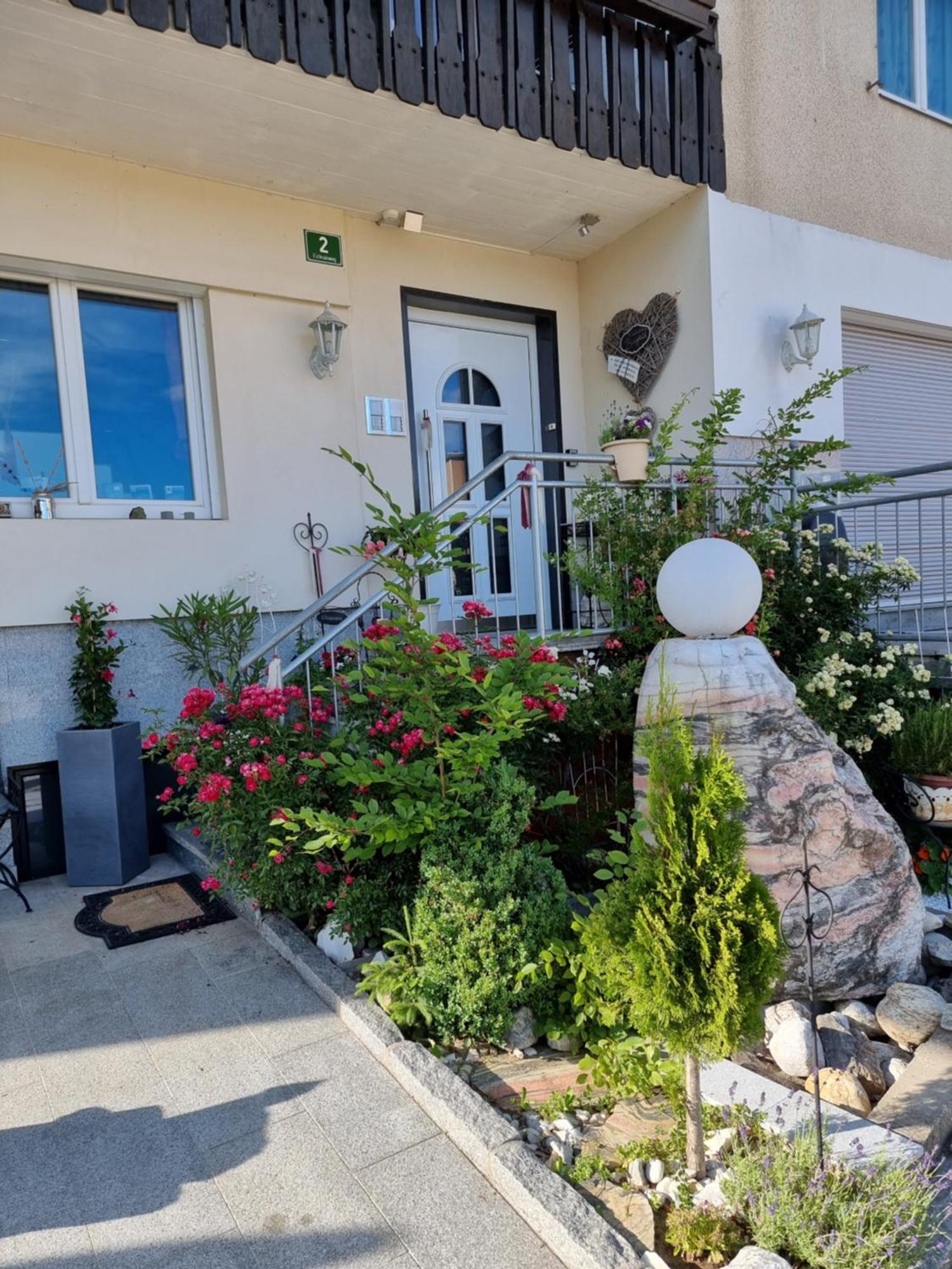 Ferienhaus Burgblick Трефен Екстериор снимка
