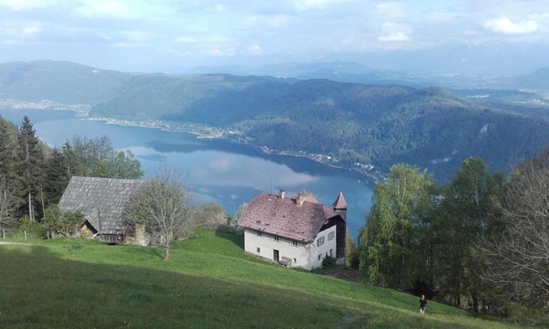 Ferienhaus Burgblick Трефен Екстериор снимка